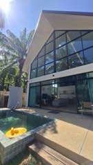 Piscine privée de la villa