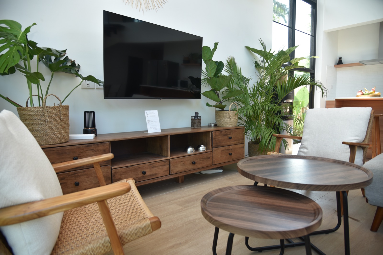 Coin salon et meuble TV